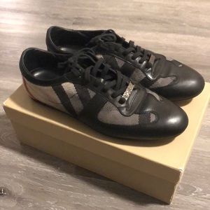 Burberry Pale Nova Shoe